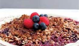 berry dessert crumble - healthy breakfast recipes
